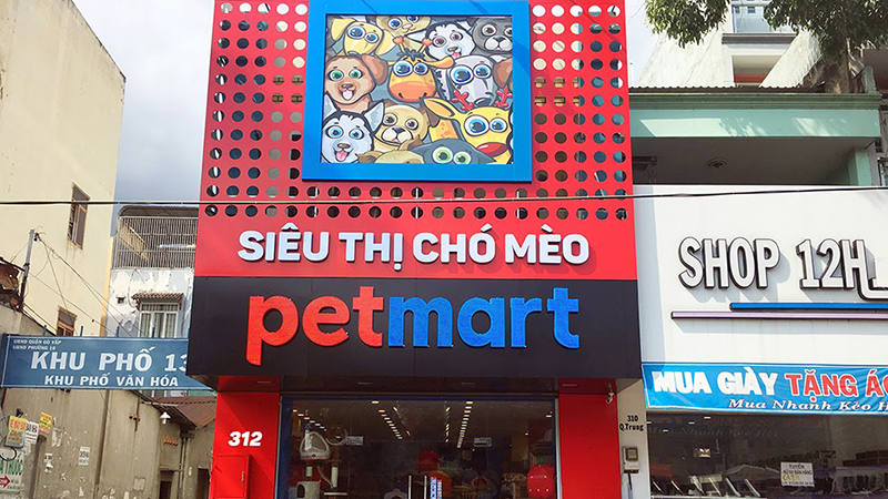 Shop bán đồ cho thú cưng TPHCM Pet Mart chuyên cung cấp những phụ kiện cho chó, mèo tốt và an toàn nhất