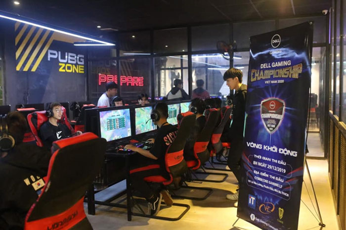 CyberCore Gaming L7 có cấu hình phòng máy hiện đại thích hợp cho trận chiến nổi lửa của mình