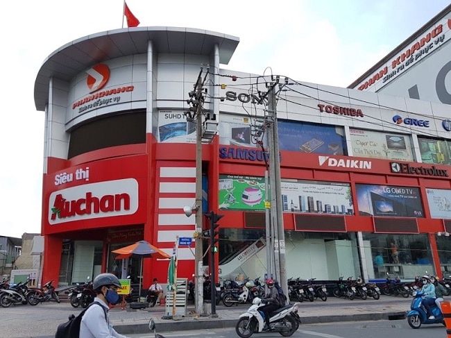 Đệ Nhất Phan Khang là một trong những siêu thị điện máy uy tín tại TPHCM được yêu mến về chất lượng uy tín, những sản phẩm chính hãng