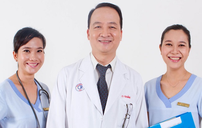 Bác sĩ thẩm mỹ giỏi ở TPHCM - Bác sĩ Nguyễn Thành Nhân