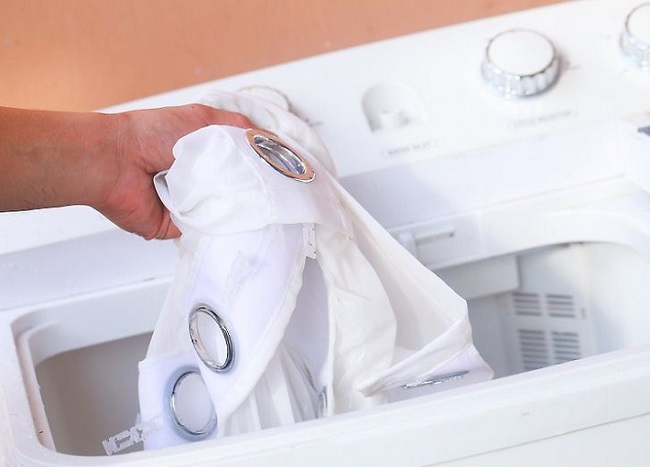 Dịch vụ giặt rèm cửa Quận 7 | Nguồn: Công Ty vệ sinh Công nghiệp Năm Sao