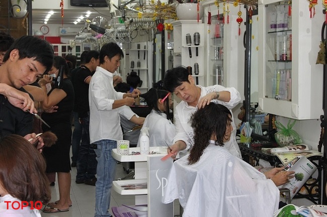 Salon tóc Khánh Vĩnh Hoàng
